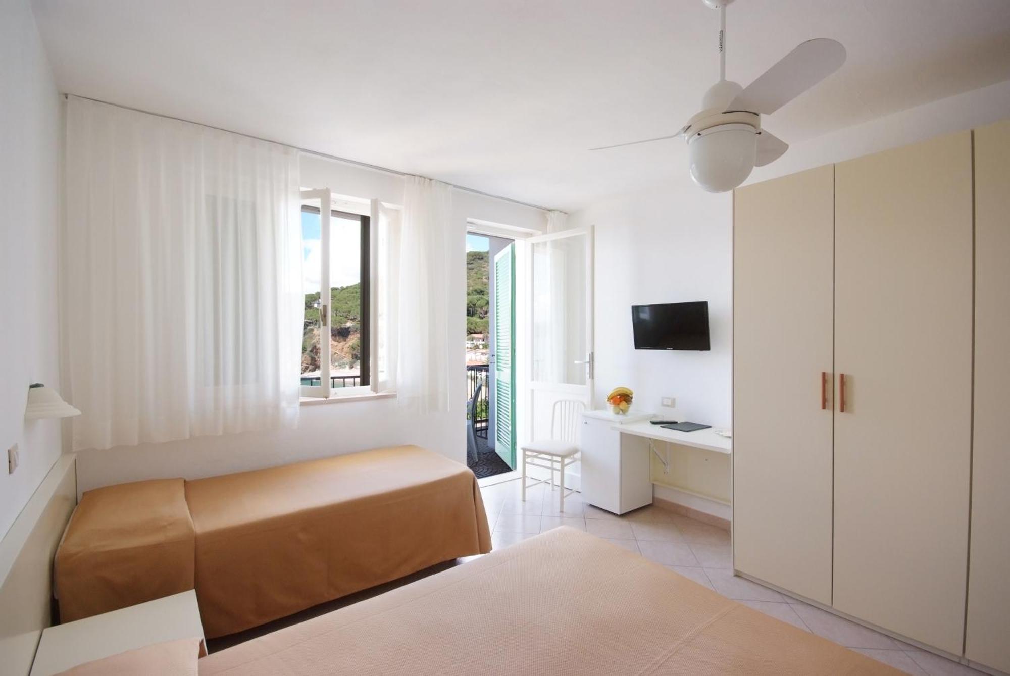 Hotel Dino Capoliveri Kültér fotó
