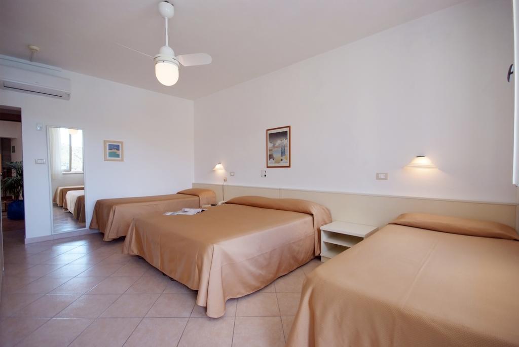 Hotel Dino Capoliveri Kültér fotó